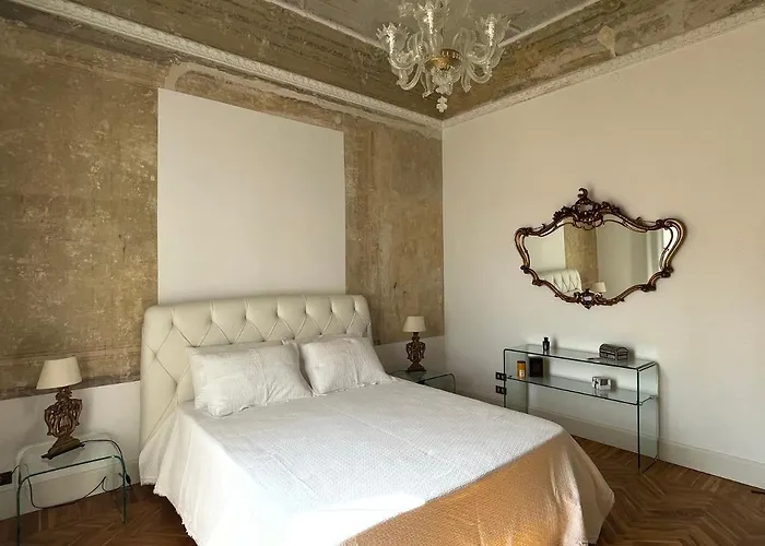 Garibaldi St Cozy Retreat Exclusive Boutique Apartment
